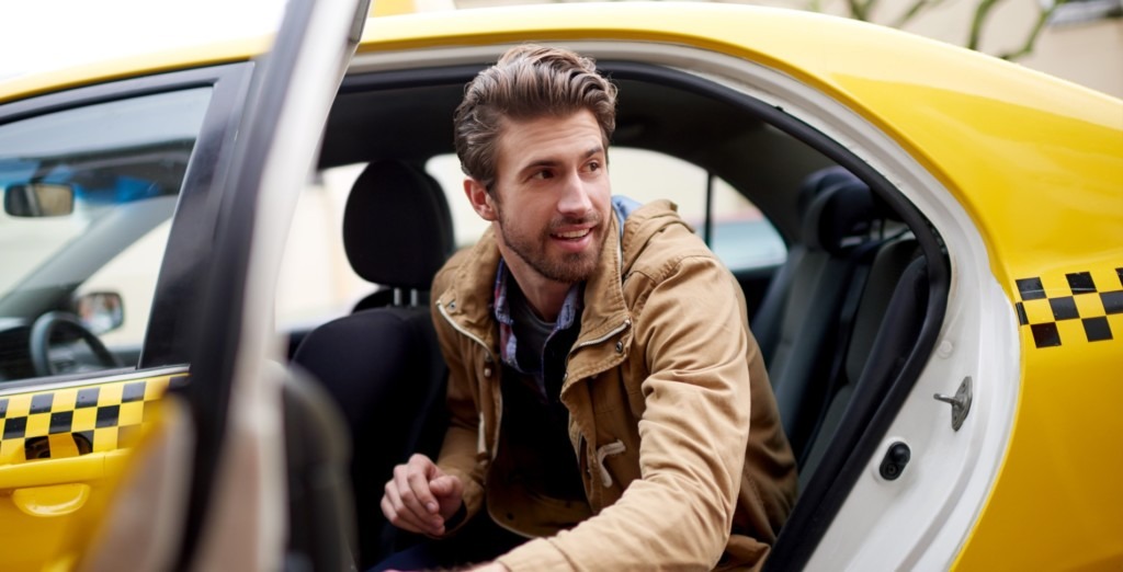 Reliable And Comfortable Burlington To Montreal Shuttle Services Today