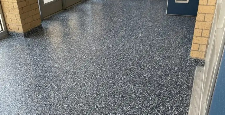 Durable Commercial Kitchen Epoxy Flooring for Heavy-Duty Safety