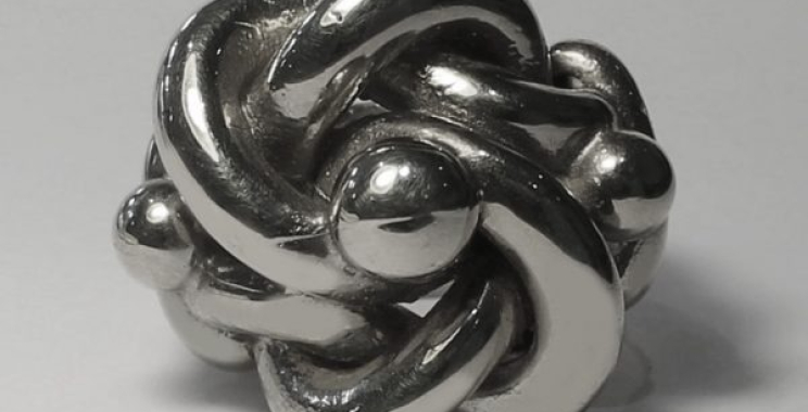 Mens Pyramid Ring: Bold Geometry for Modern Style