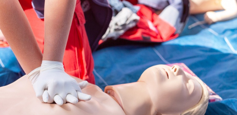 One-day first aid certification in Buckinghamshire: quick, practical training