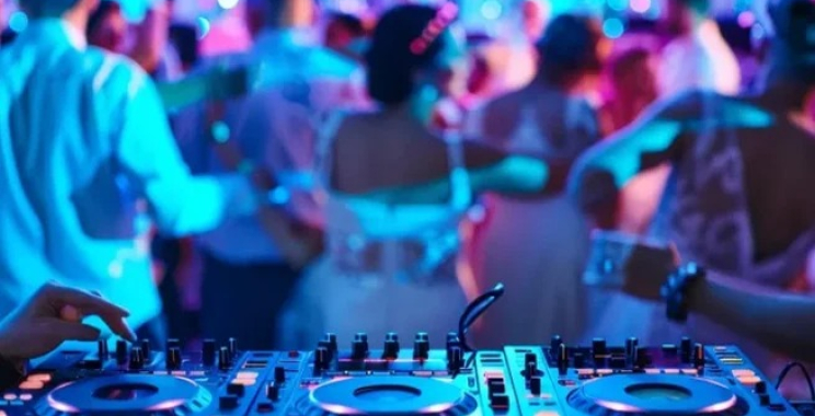 Wedding photographer near me — candid moments that feel timeless