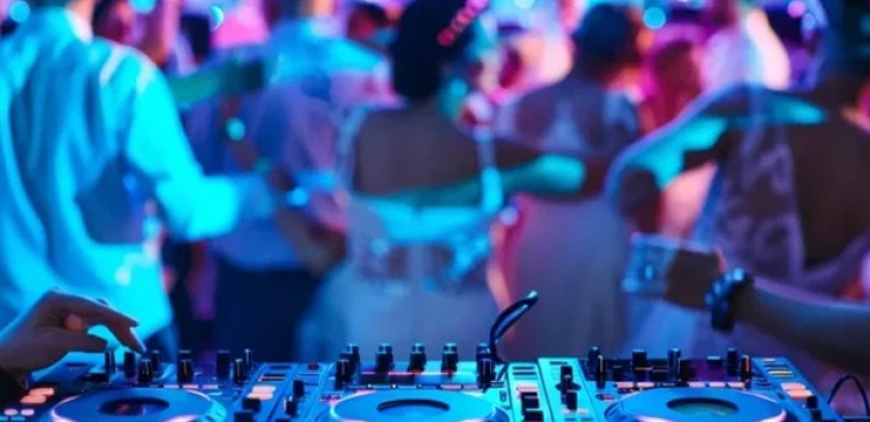 Wedding photographer near me — candid moments that feel timeless