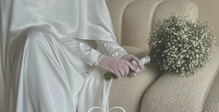 Bridal Capes: Subtle Glamour for Your Big Day