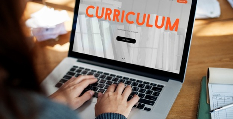 Online CV Maker for Students: Fast, Flexible, Fresh