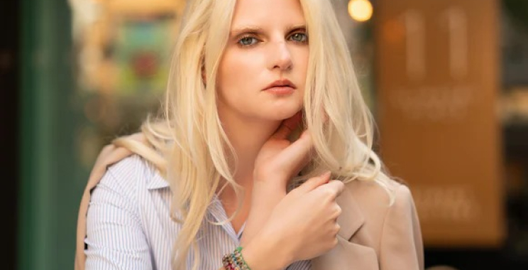 Timeless Diamond and Sapphire Bracelet: Elegance That Never Fades