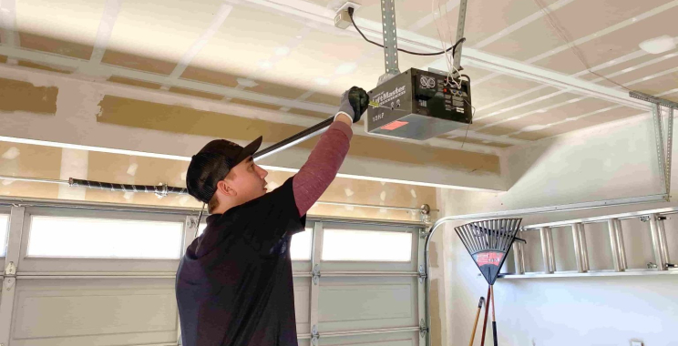 Garage Door Replacement Spring TX: Fast, Local Fix