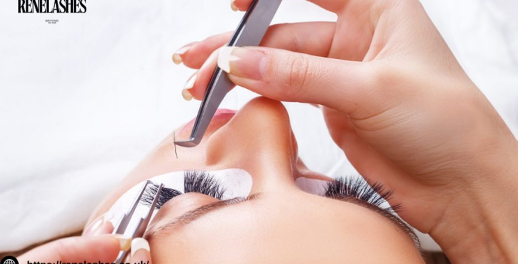 Eyelash Extensions Newton Abbot | Renelashes.co.uk