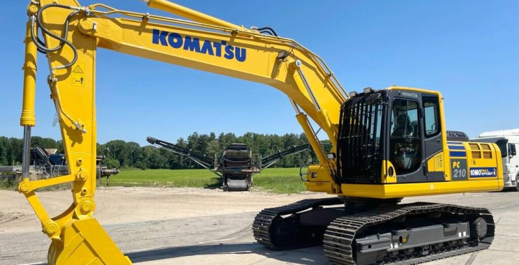 Erledigen Sie präzise Grabarbeiten ganz einfach mit der Miete eines Kleinbaggers.