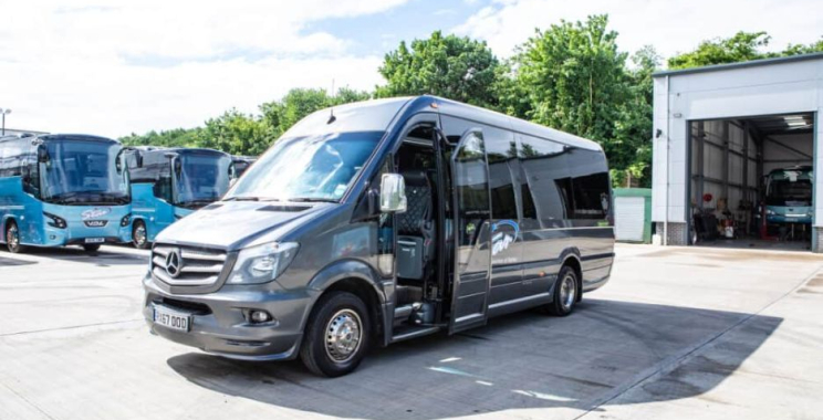 Discover Premier Cheltenham Tours with Flexible Bus Hire Options