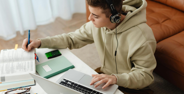 Top Spots to Buy a Car Jump Starter in the UK