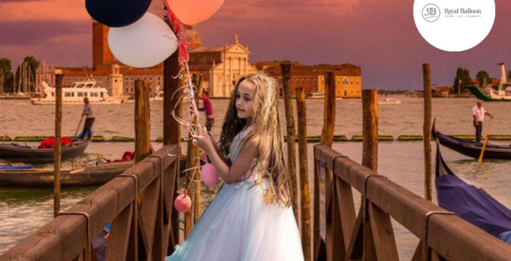 Glamorous Sparkle Backdrop with Balloon Arch for Events