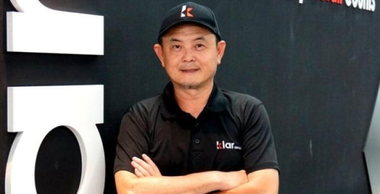 Transform Your Vehicle’s Shine with Expert Exterior Care