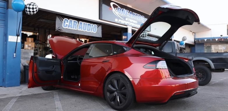 Upgrade Your Vehicle Sound System: Premium Speakers and Subwoofers